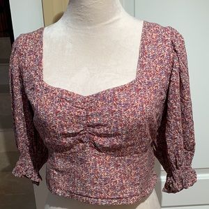 AMERICAN EAGLE Outfitters Smocked Floral Peplum Sleeve Crop Top Blouse V…